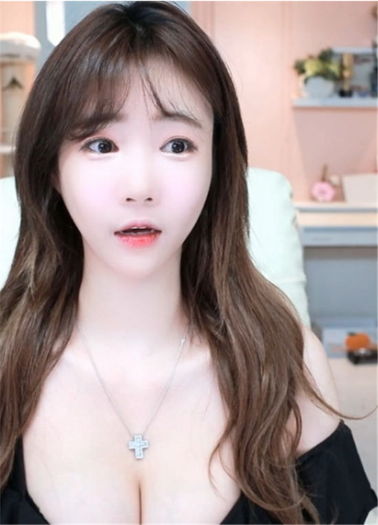 闪闪直播美女污福利手机版