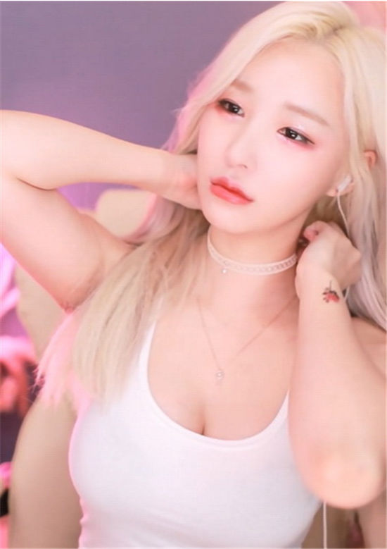 闪闪直播