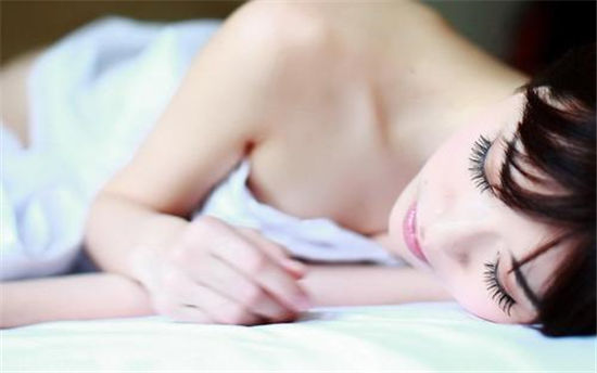 六间房秀场直播间app:漂亮美女小姐姐带你体验欢乐直播间