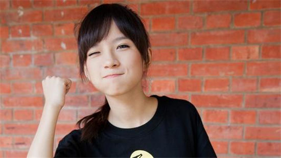 新宿聚合直播app下载:清纯美女主播火辣热舞非常惹火