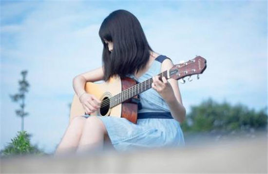 大象视频app：迷人美女小姐姐精彩表演点燃你的热情