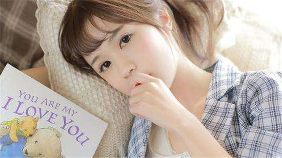 火星影视下载最新版：漂亮美女小姐姐带来福利满满的表演