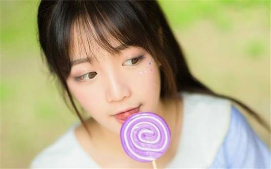 简易视频VIP破解版:满屏都是好评的手机视频播放器