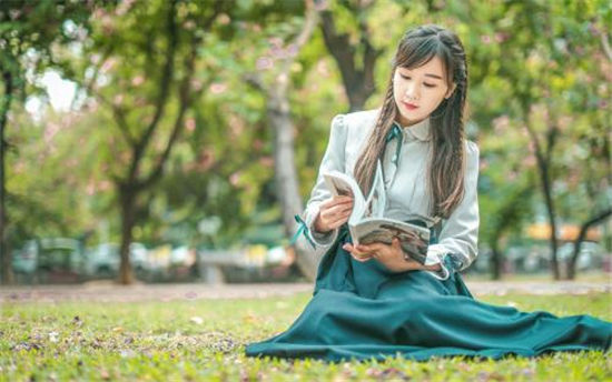 忘忧草app破解版：这款软件有很丰富的影视剧视频资源