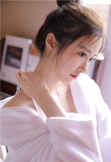 榴莲视频最新版截图3