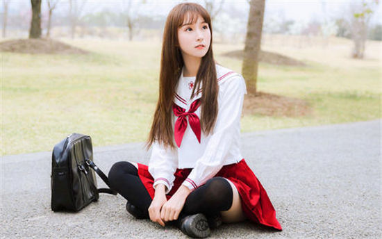 AK视频破解版:视频资源没有植入营销广告