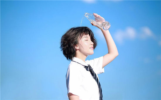 性宝福芭乐向日葵鸭脖视频:观看电影不怕被广告打扰