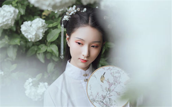 向日葵app免费下载官方网站破解版:影视资源没有植入广告