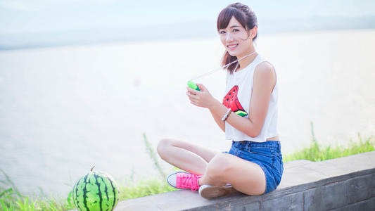 奶茶视频app有容乃大的安装包:一款操作方便的视频软件