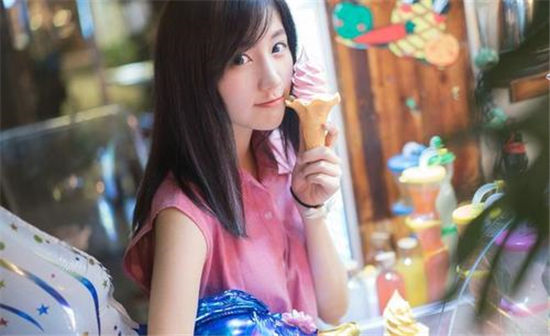 幸福宝草莓丝瓜芭乐鸭脖ios:在这里看电影的感觉挺不错