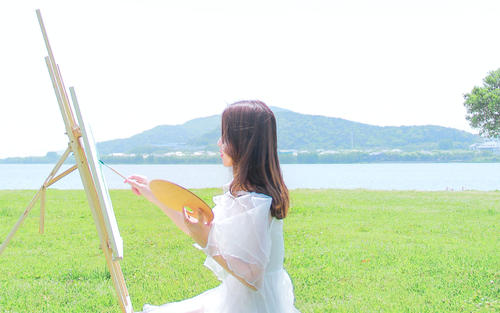 丝瓜黄瓜草莓芒果香蕉软件ios：让你感到快乐的视频软件