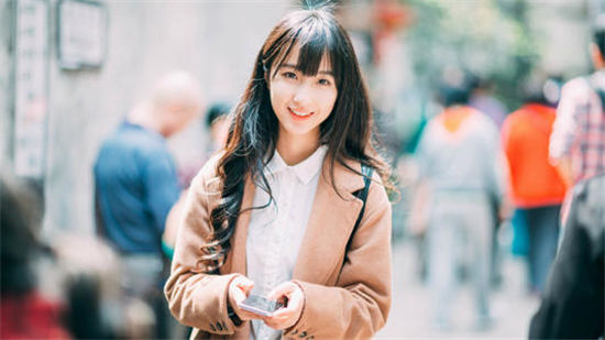 草莓丝瓜小猪app鸭脖破解版:在这里看电影完全无打扰