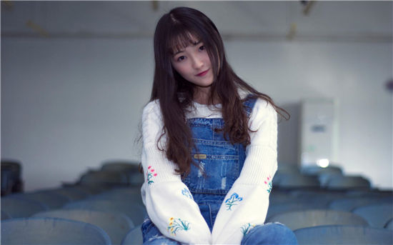 秋葵app免费无限看历史版本视频-电影视频种类超级多