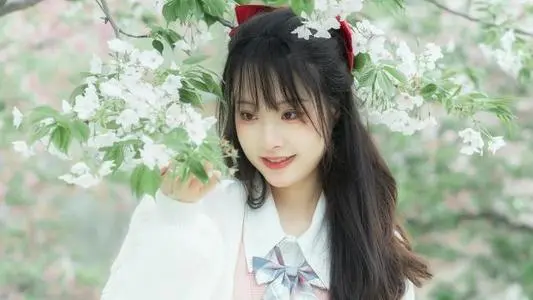 丝瓜草莓向日葵芭乐黄瓜小猪鸭脖视频破解版-影片里无广告